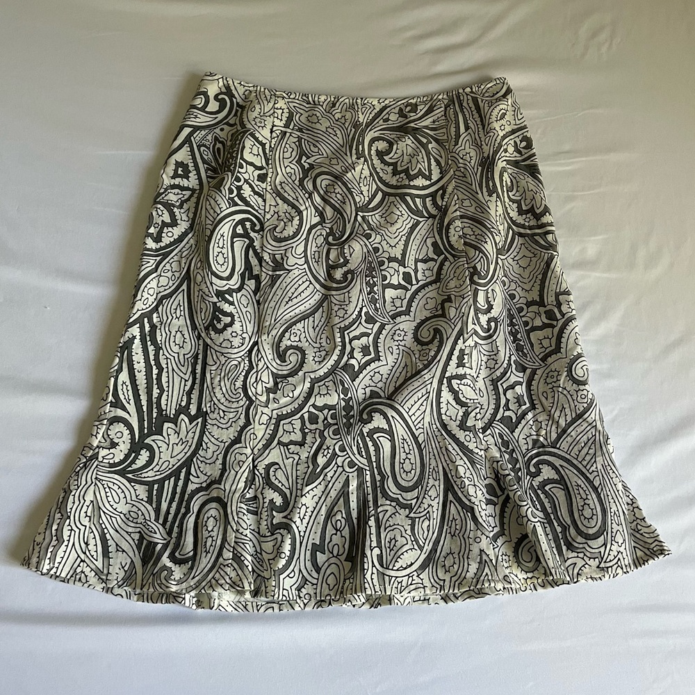 🔵 d. terrell Paisley Flare Midi Skirt